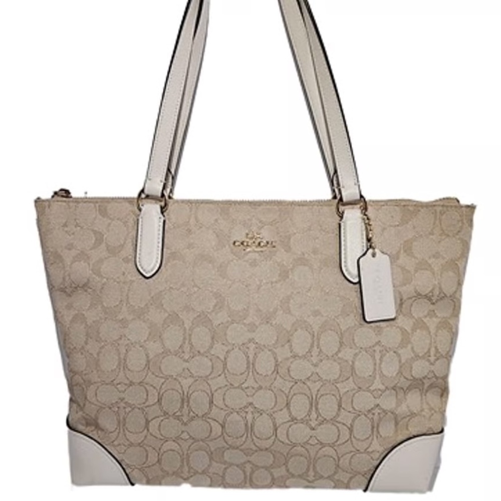 NWT Coach Signature Zip Tote
